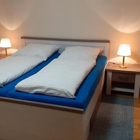 Preisbewusste Ferienwohnung Fuer 2 Personen U. Kleinkind Utarp エクステリア 写真