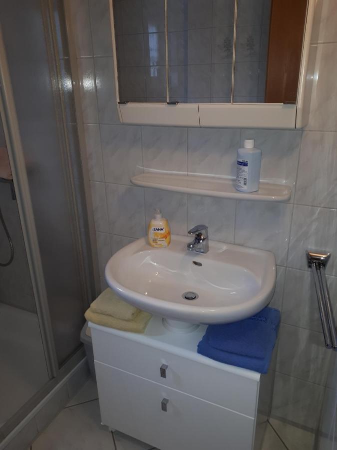 Preisbewusste Ferienwohnung Fuer 2 Personen U. Kleinkind Utarp エクステリア 写真
